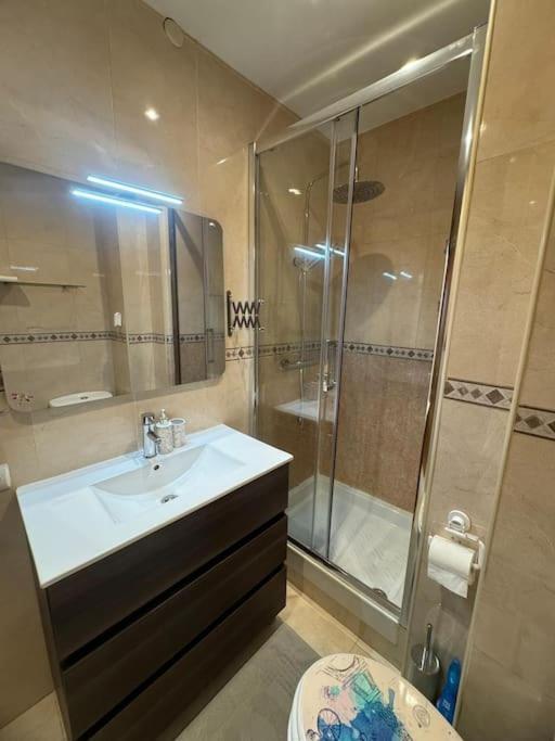 Piso Cerca Al Centro De Madrid San Luciano Appartement Buitenkant foto